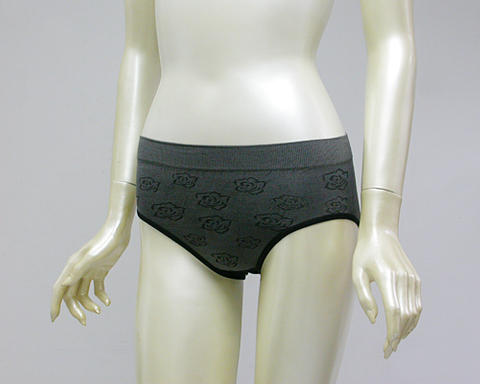 無縫竹炭低三角內褲